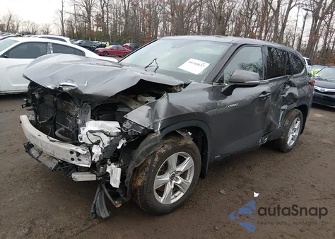 2021 Toyota Highlander Hybrid Le z USA, uszkodzony, nr VIN 5TDBBRCH9MS526221